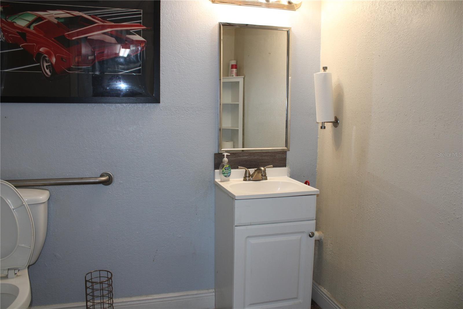 Image 9 of 23 For 5134 Plyna Street