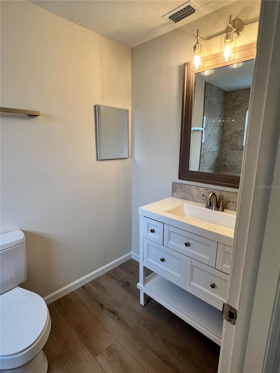 Image 9 of 14 For 7224 Daggett Terrace