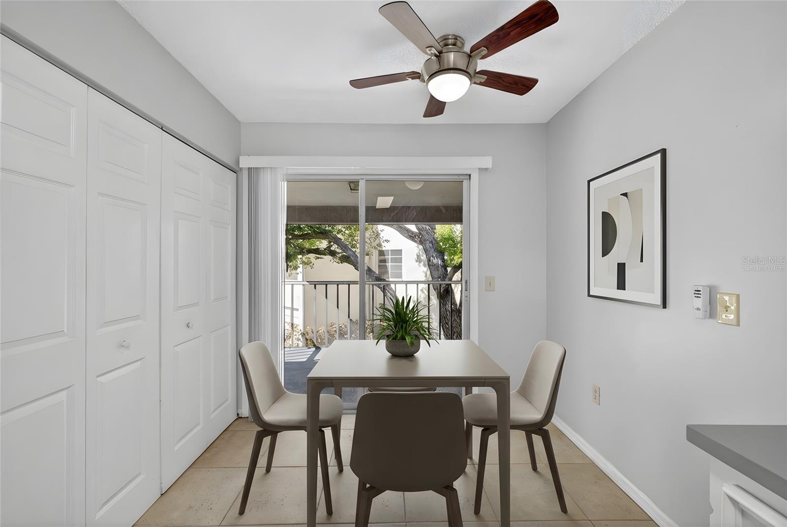 Listing photo id 17 for 7910 Hardwick Drive 723