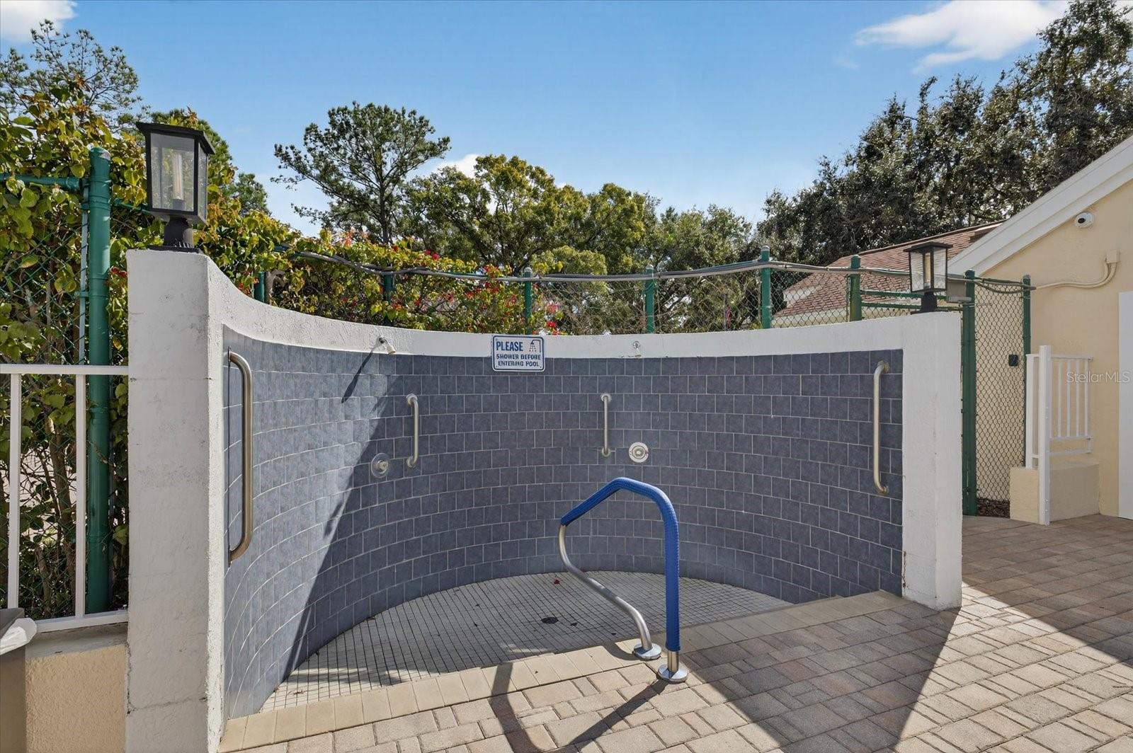 Listing photo id 37 for 7910 Hardwick Drive 723