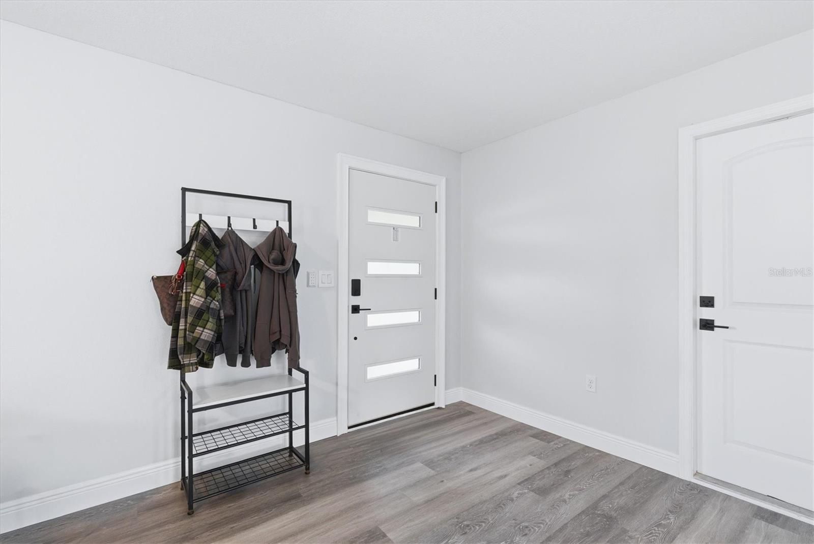 Image 10 of 62 For 7034 Southwind Drive