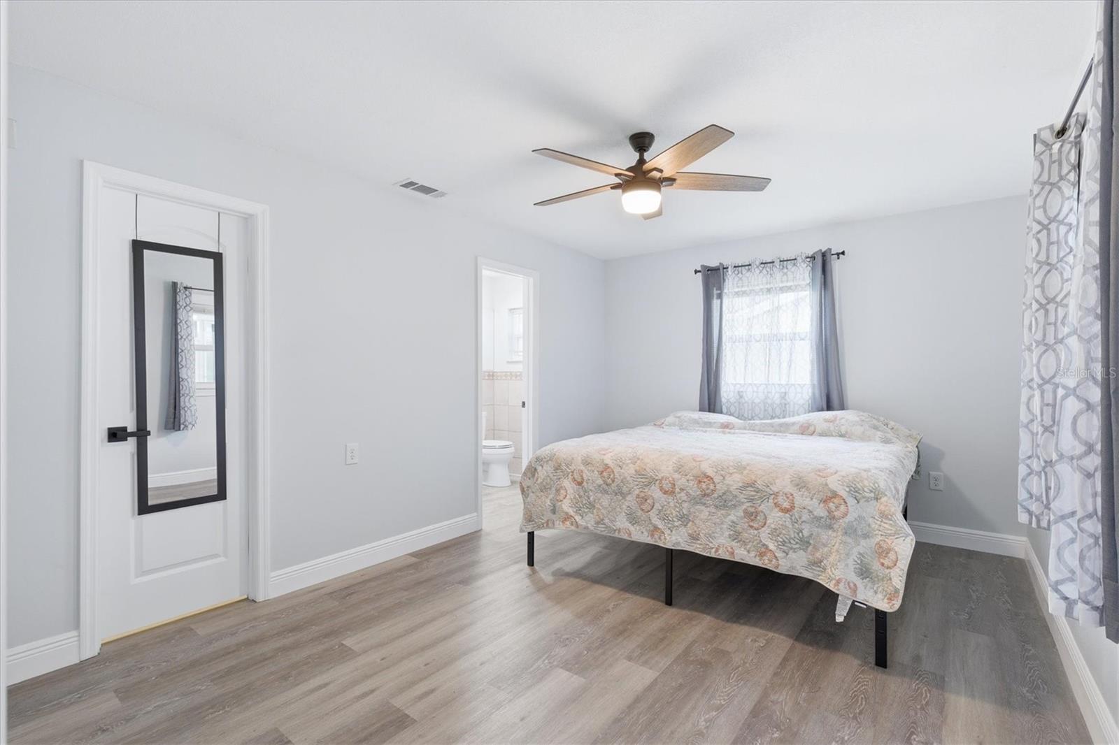 Image 26 of 62 For 7034 Southwind Drive