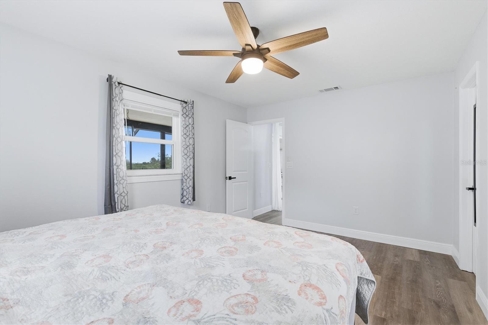 Image 27 of 62 For 7034 Southwind Drive