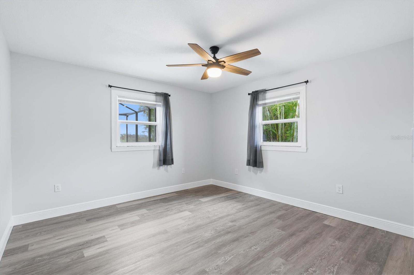 Image 31 of 62 For 7034 Southwind Drive