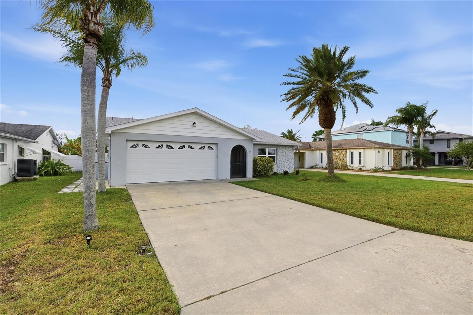 Image 6 of 62 For 7034 Southwind Drive