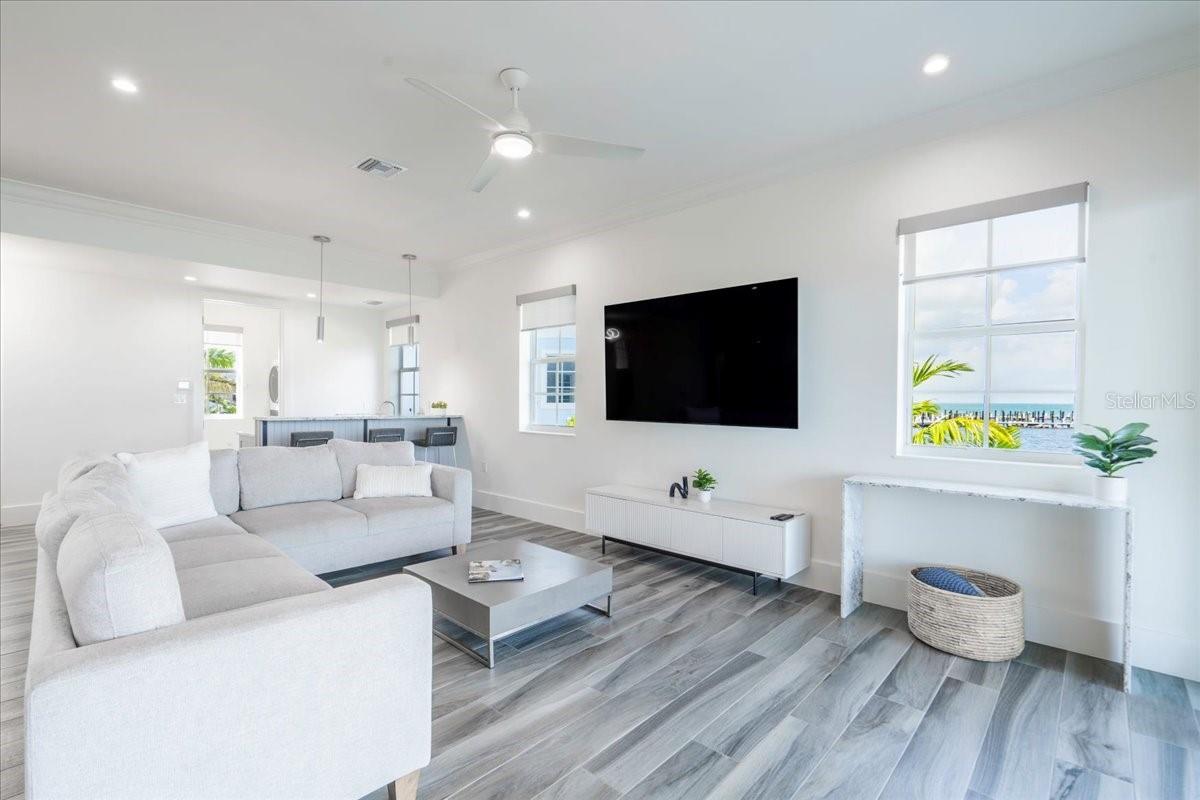 Image 11 of 100 For 810 39th Street Gulf