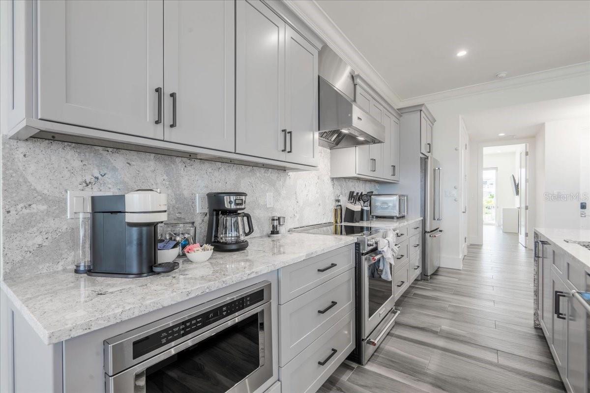 Image 13 of 100 For 810 39th Street Gulf