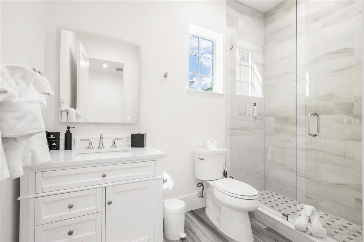 Image 18 of 100 For 810 39th Street Gulf