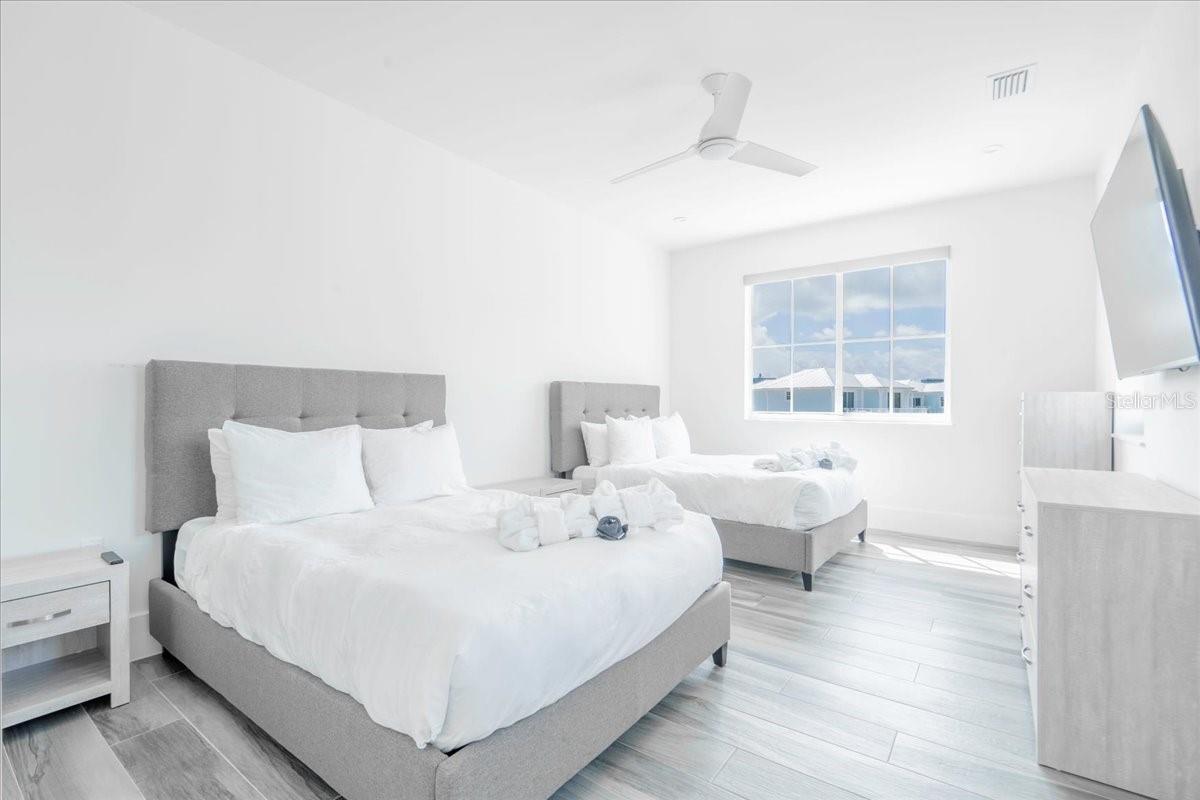 Image 22 of 100 For 810 39th Street Gulf