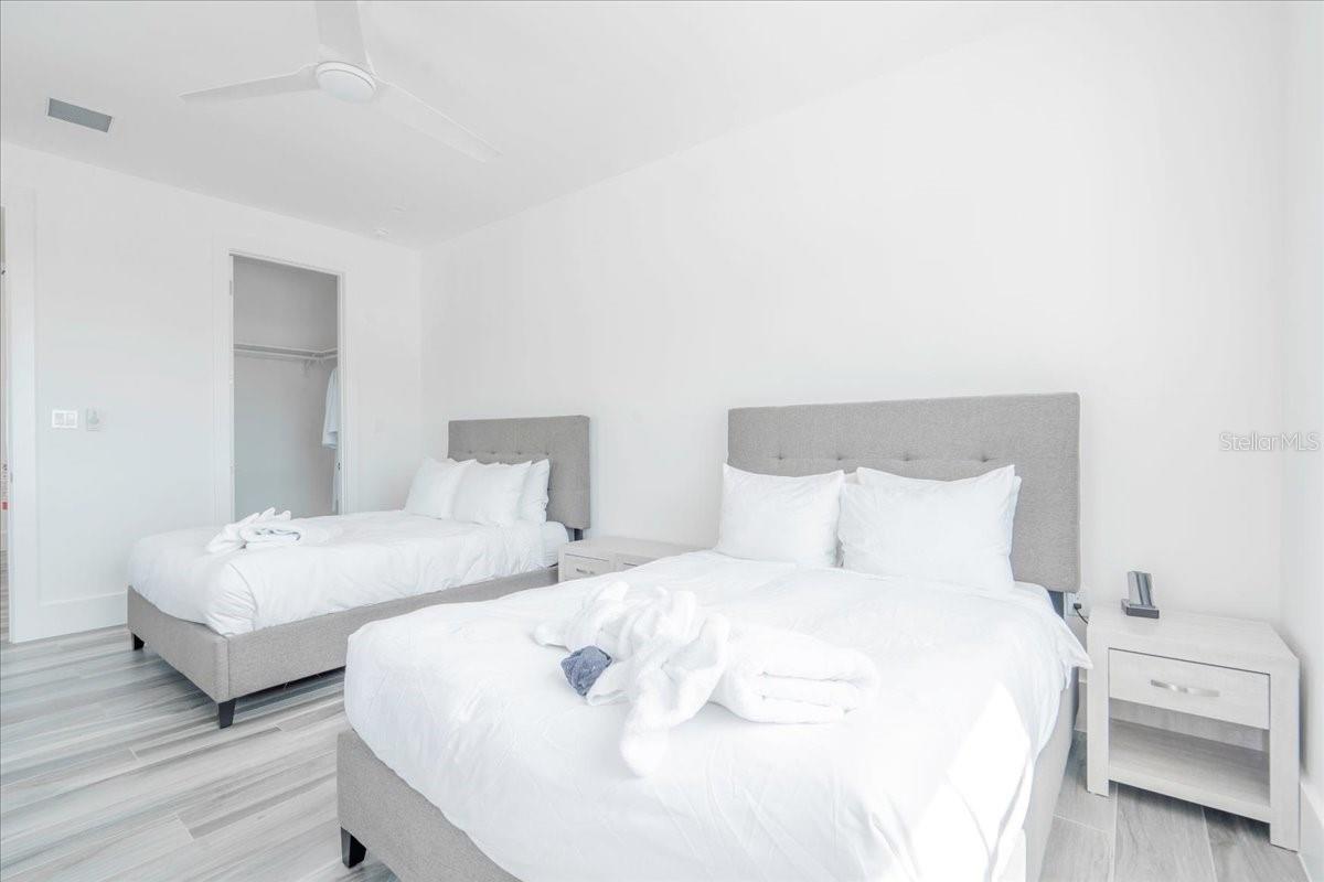 Image 23 of 100 For 810 39th Street Gulf