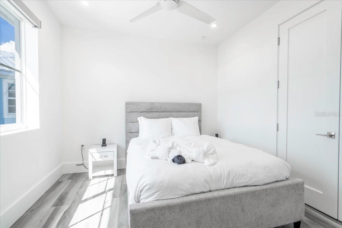 Image 29 of 100 For 810 39th Street Gulf