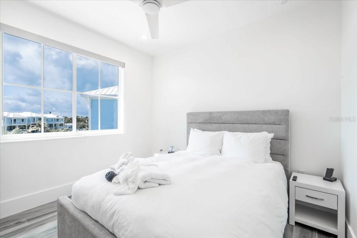 Image 30 of 100 For 810 39th Street Gulf