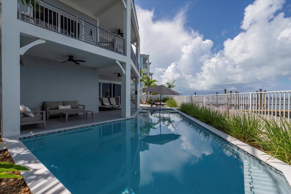 Image 59 of 100 For 810 39th Street Gulf