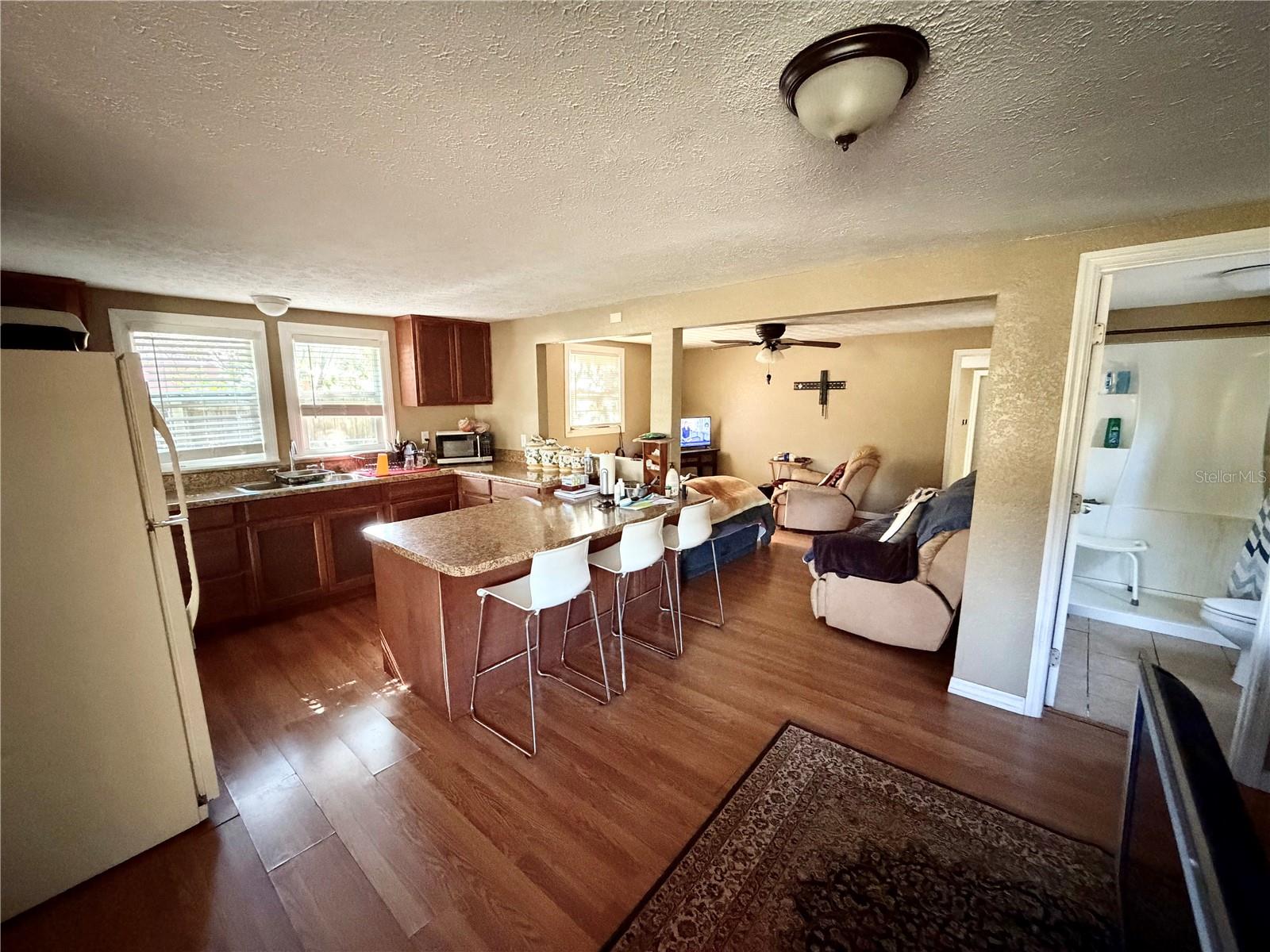 Image 3 of 12 For 2318 Hibiscus Avenue