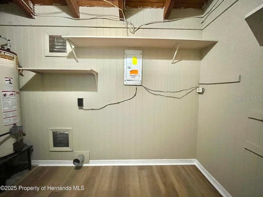 Image 11 of 24 For 1032 Marlow Avenue