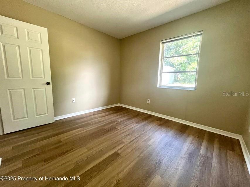 Image 18 of 24 For 1032 Marlow Avenue