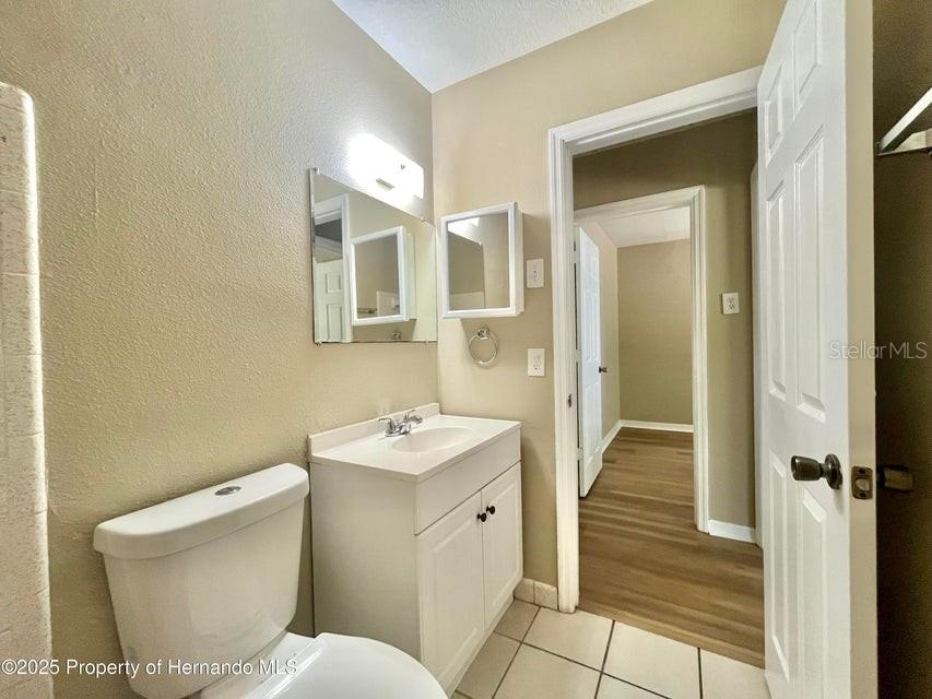 Image 21 of 24 For 1032 Marlow Avenue