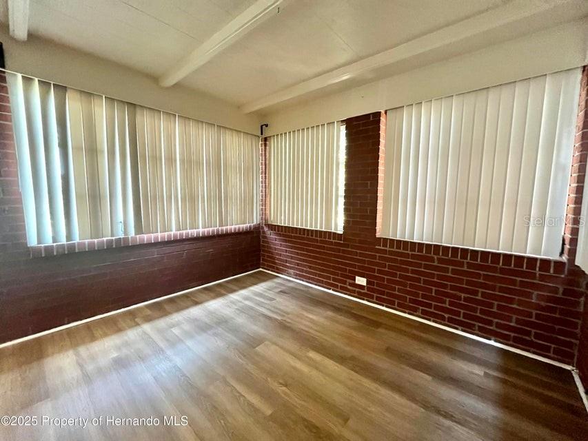 Image 4 of 24 For 1032 Marlow Avenue