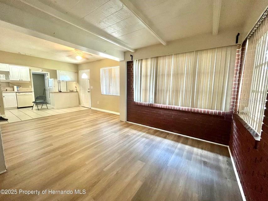 Image 5 of 24 For 1032 Marlow Avenue