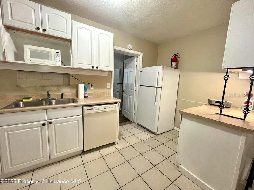 Image 8 of 24 For 1032 Marlow Avenue