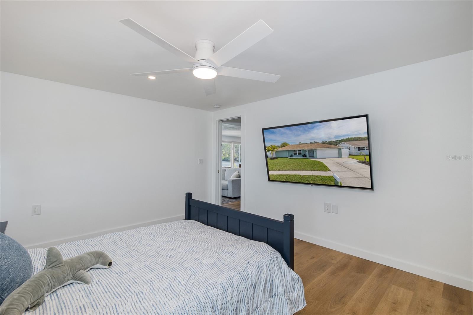 Image 27 of 51 For 1166 Chancellor Drive