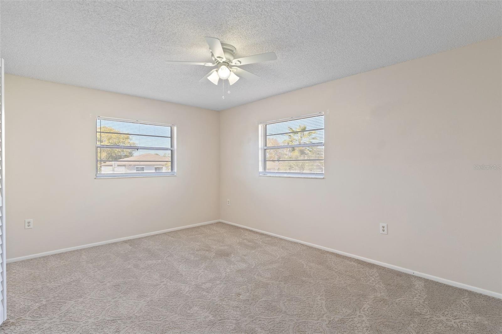 Image 14 of 34 For 5446 Colchester Avenue