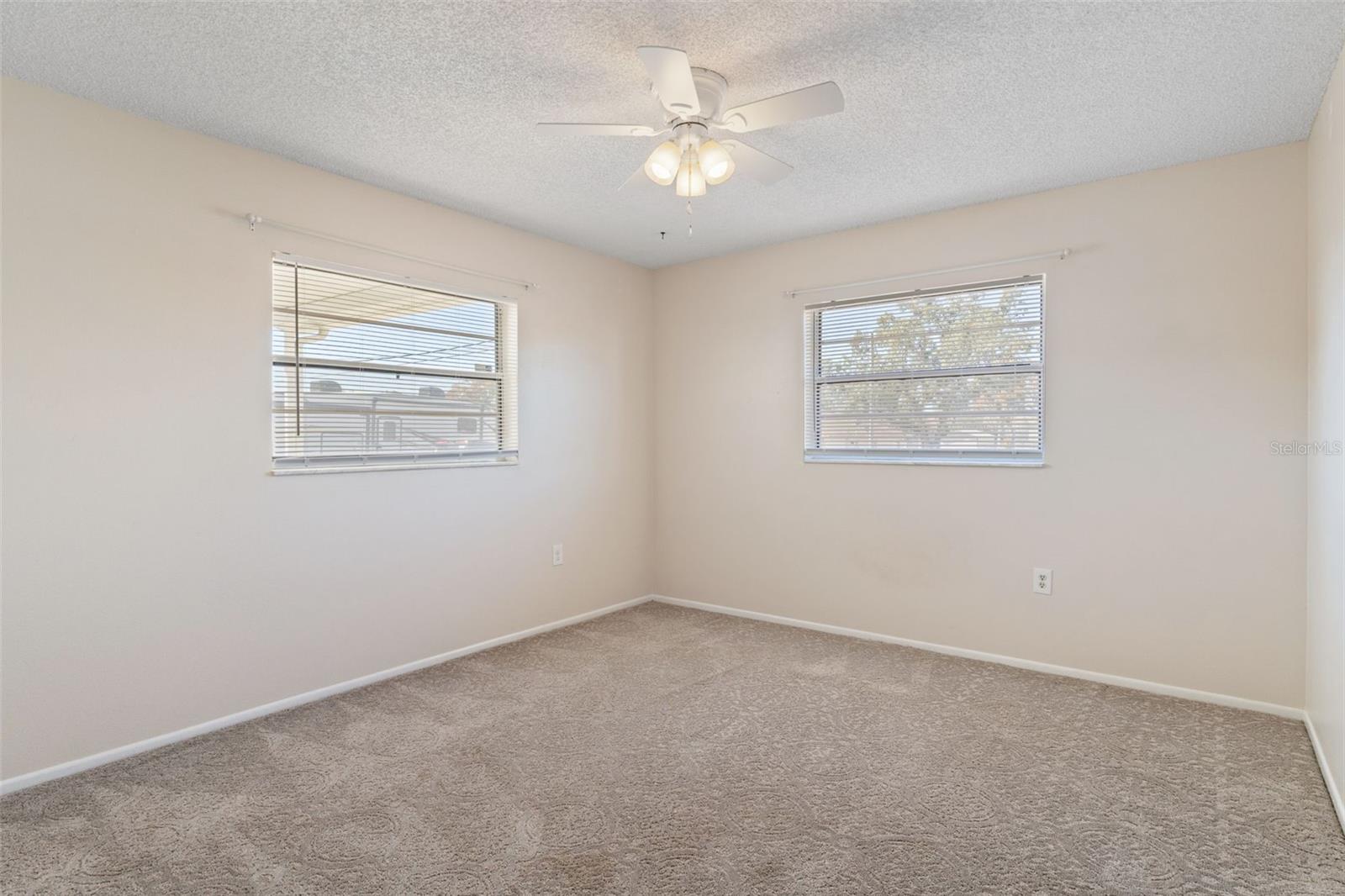 Image 20 of 34 For 5446 Colchester Avenue