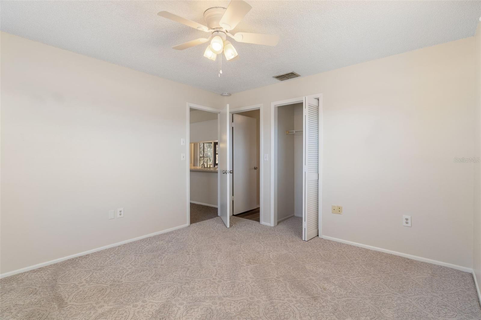 Image 21 of 34 For 5446 Colchester Avenue