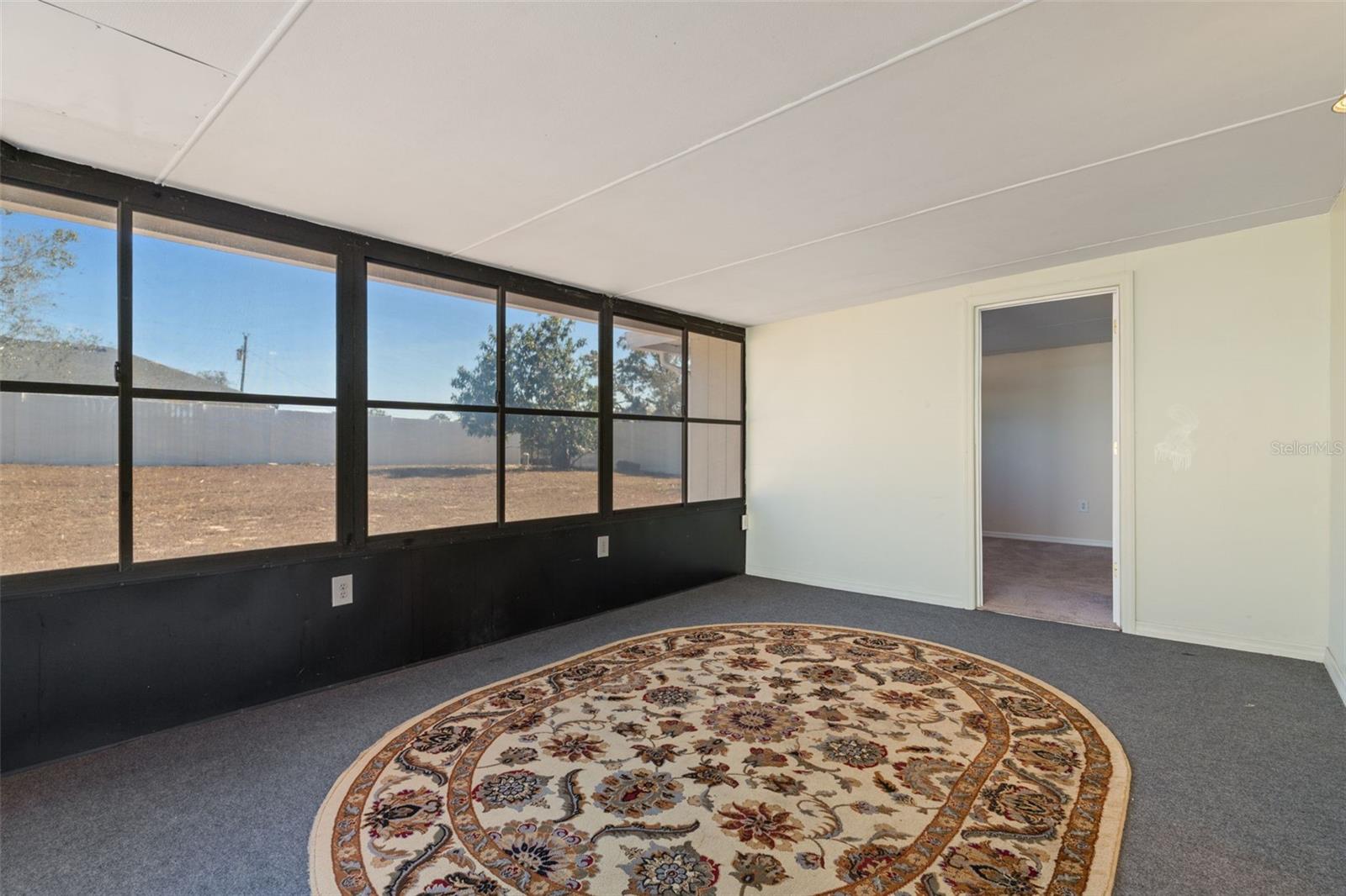 Image 28 of 34 For 5446 Colchester Avenue