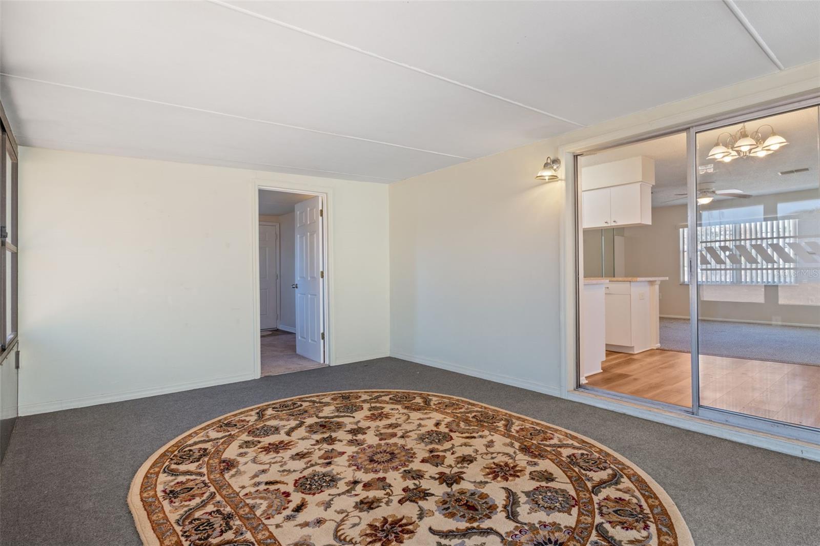 Image 29 of 34 For 5446 Colchester Avenue