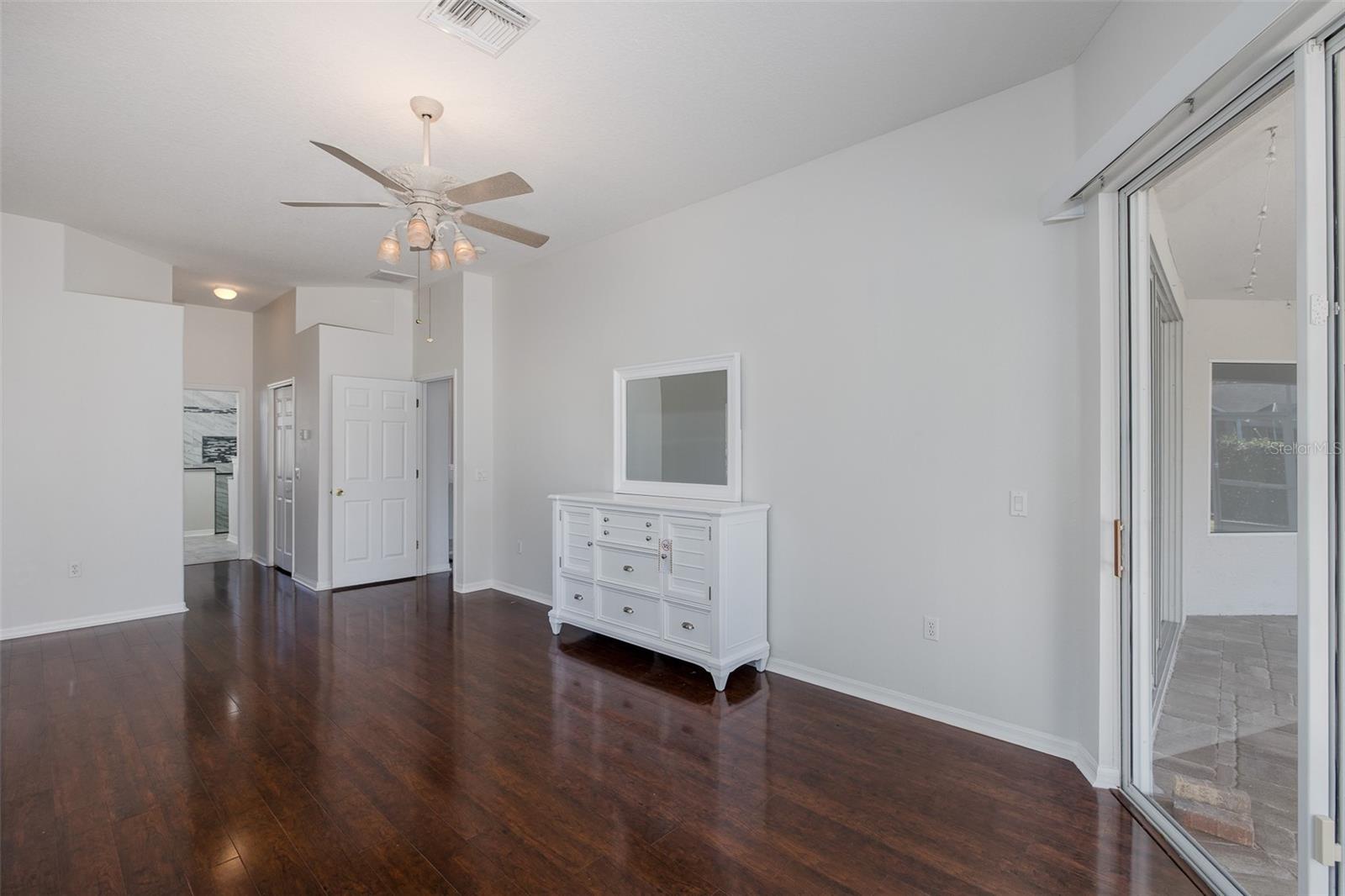 Listing photo id 19 for 18845 Fairway Green Drive