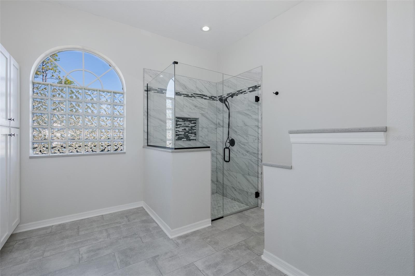 Listing photo id 22 for 18845 Fairway Green Drive