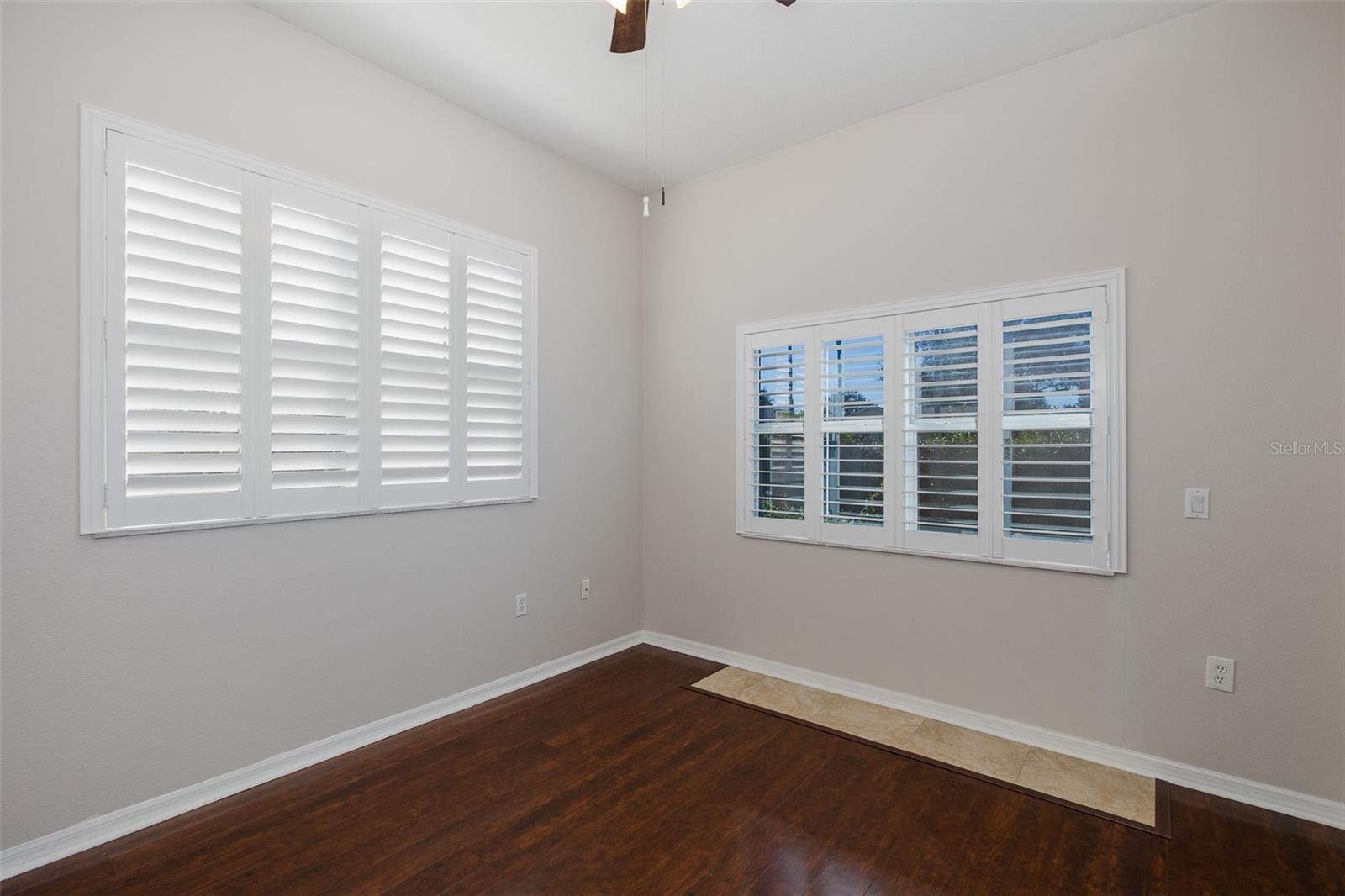 Listing photo id 34 for 18845 Fairway Green Drive