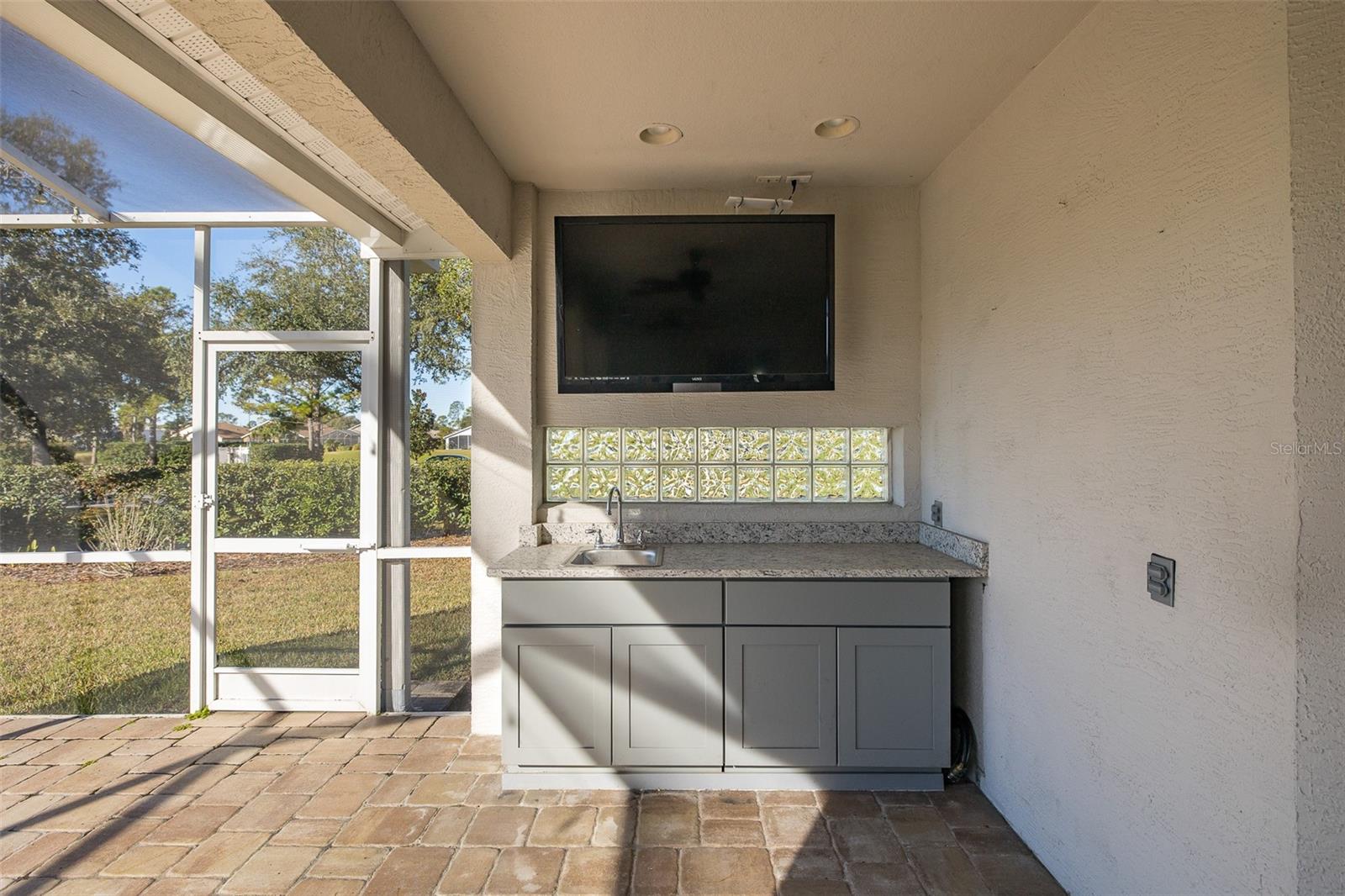 Listing photo id 37 for 18845 Fairway Green Drive