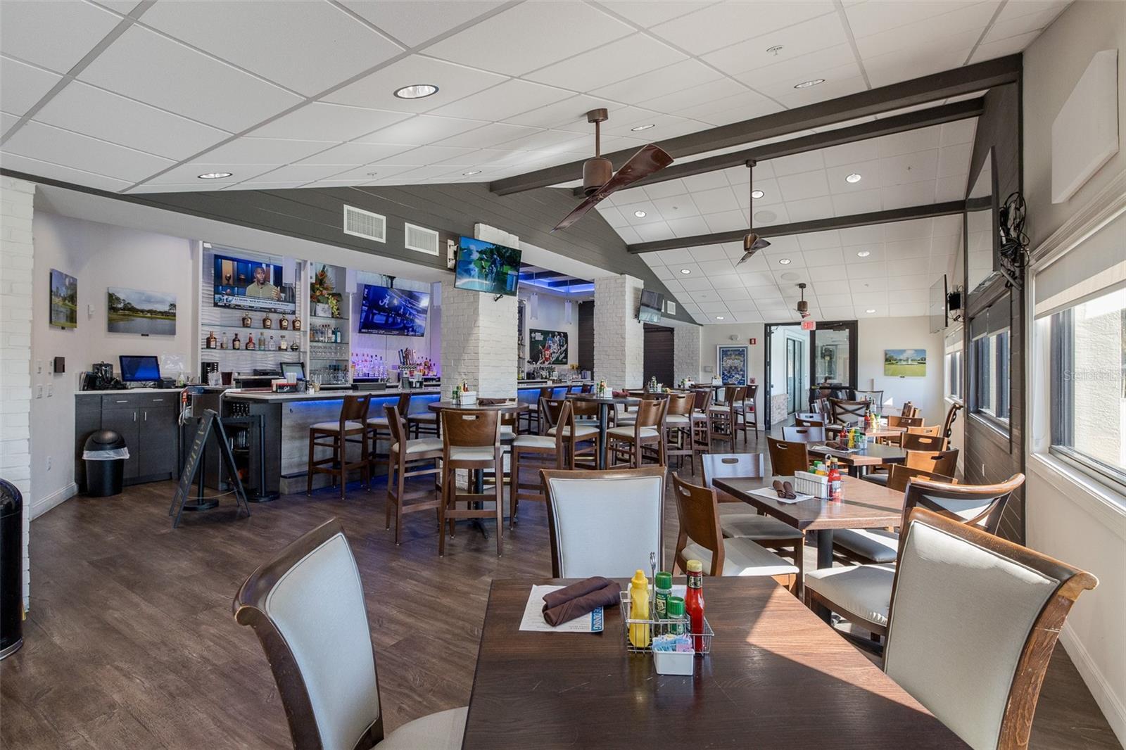 Listing photo id 68 for 18845 Fairway Green Drive