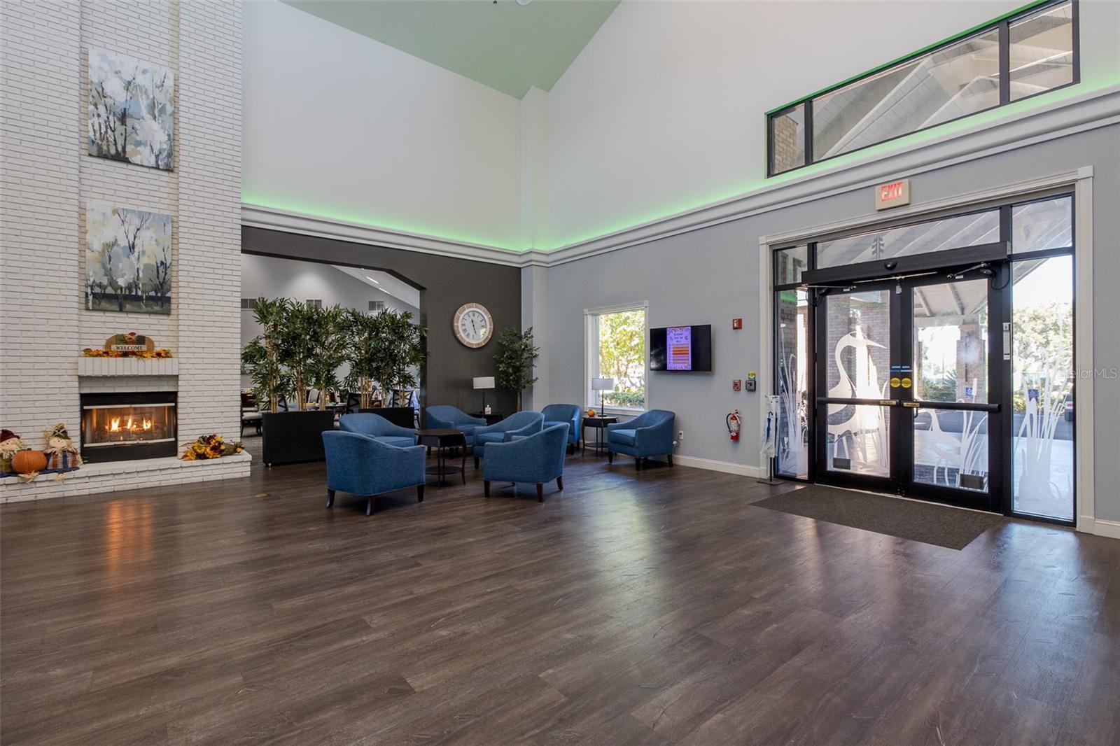 Listing photo id 72 for 18845 Fairway Green Drive