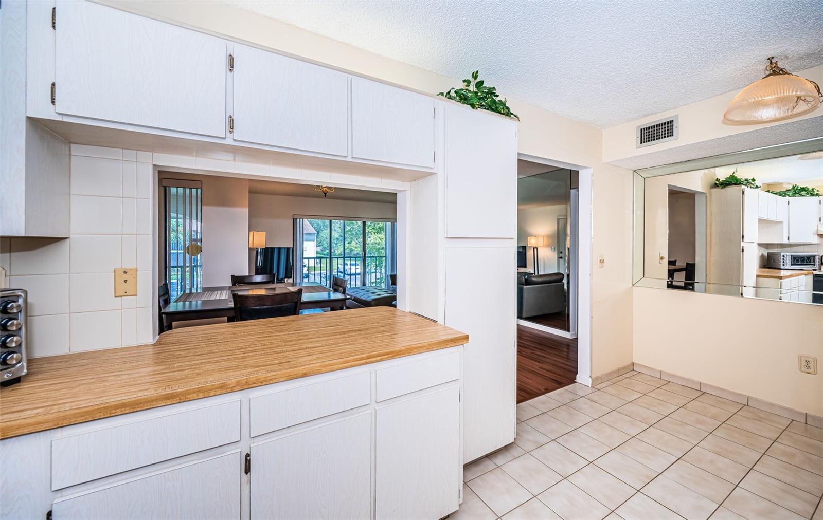 Image 11 of 34 For 2522 Pine Ridge Way S A2