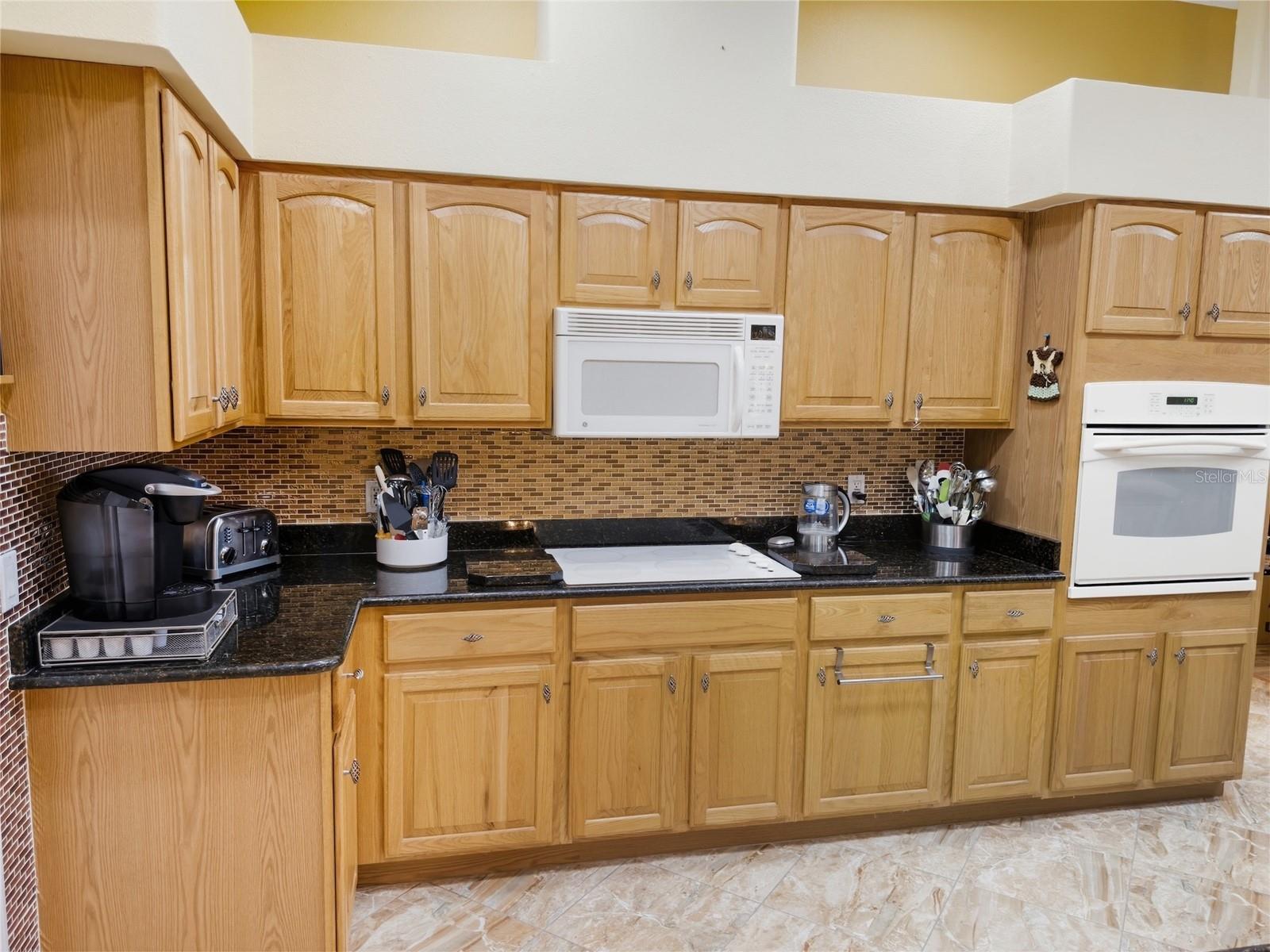 Image 12 of 67 For 18629 Myrtlewood Drive