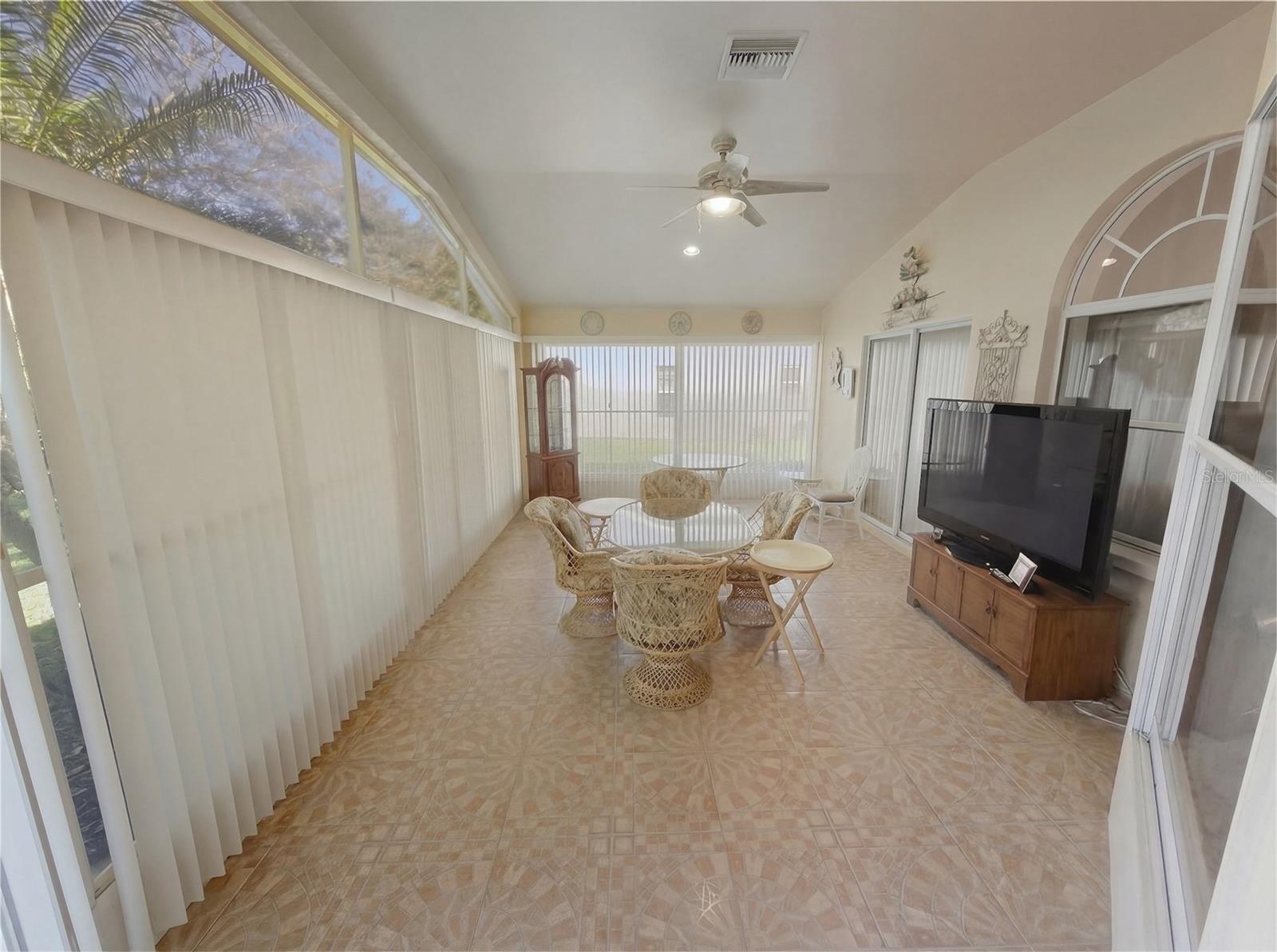 Image 36 of 67 For 18629 Myrtlewood Drive