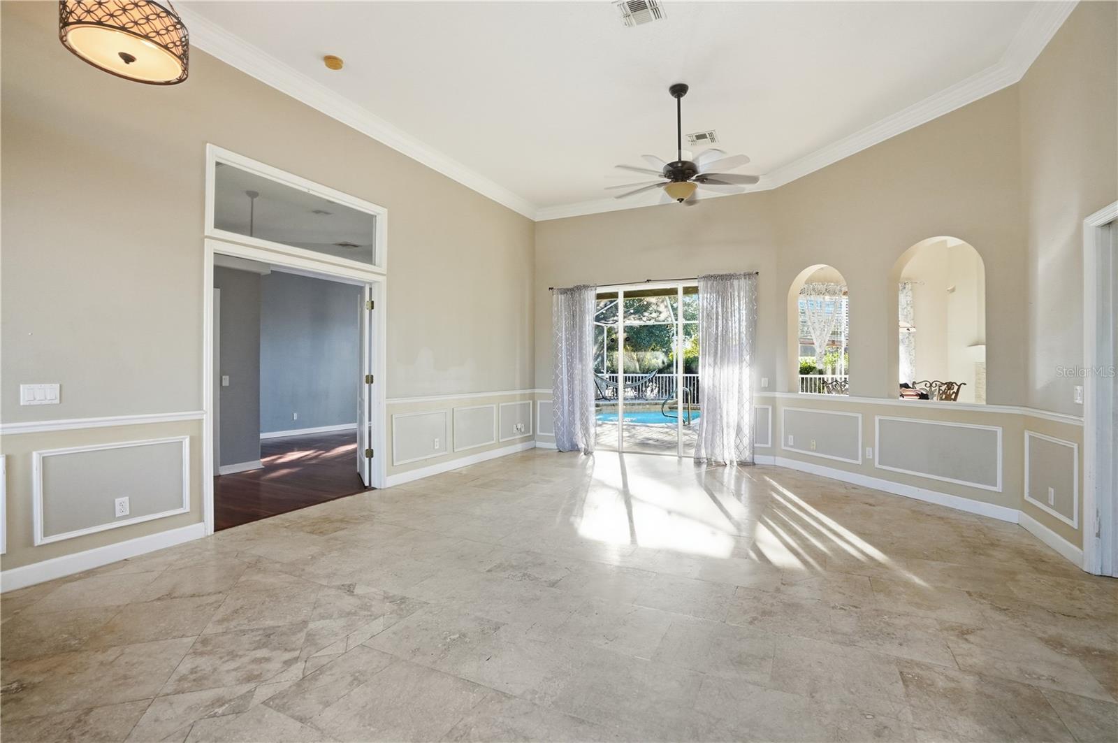 Image 14 of 55 For 10243 Locker Drive