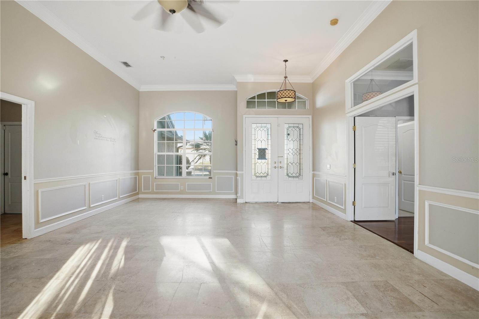 Image 4 of 55 For 10243 Locker Drive