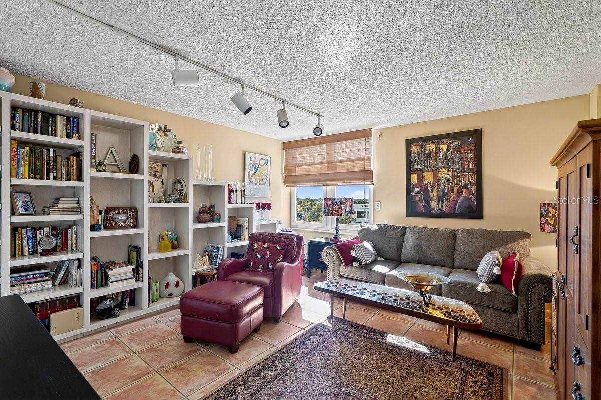 Image 16 of 21 For 395 Atlantic Avenue 301