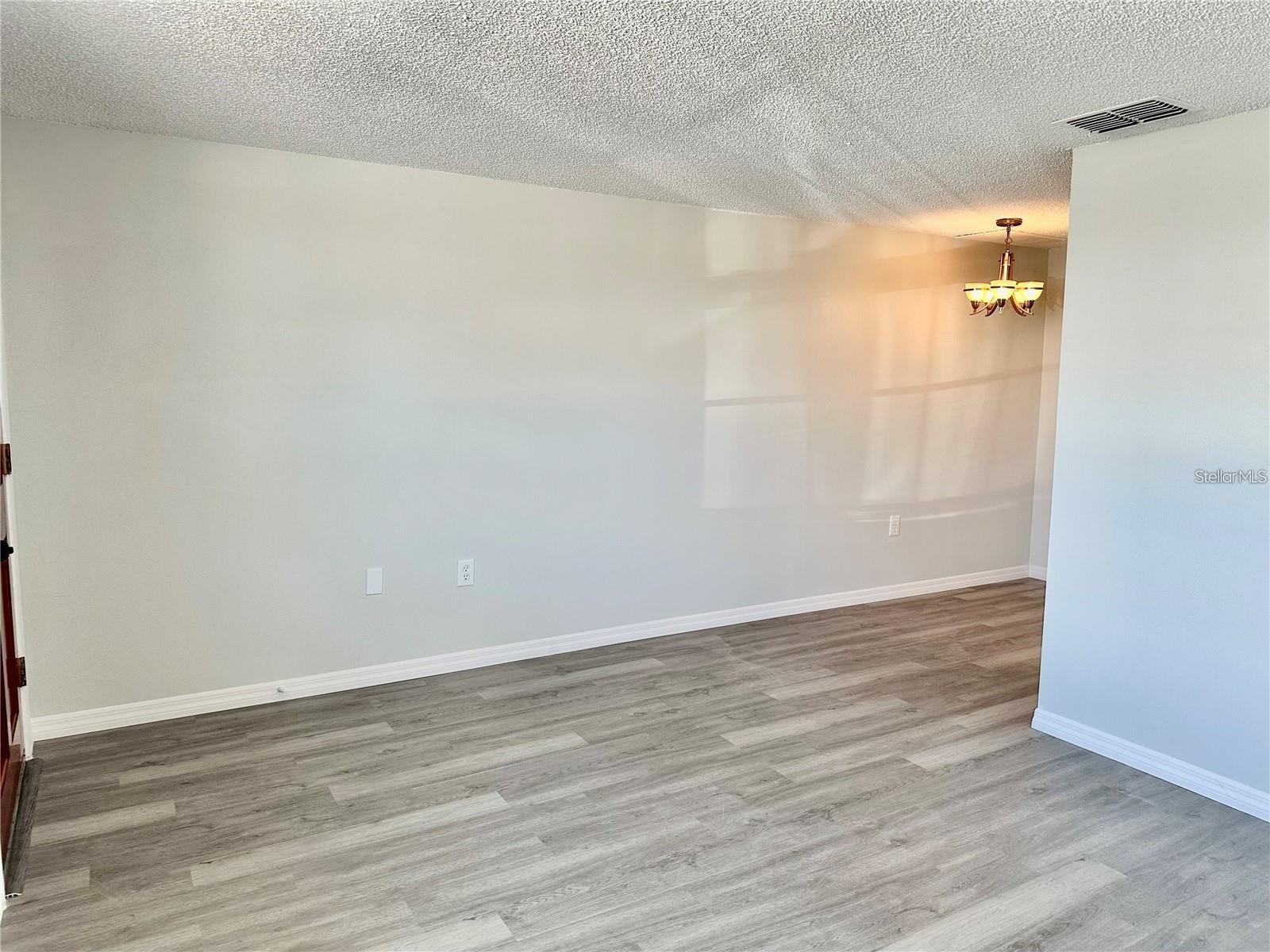 Image 10 of 46 For 4930 Getner Street 0