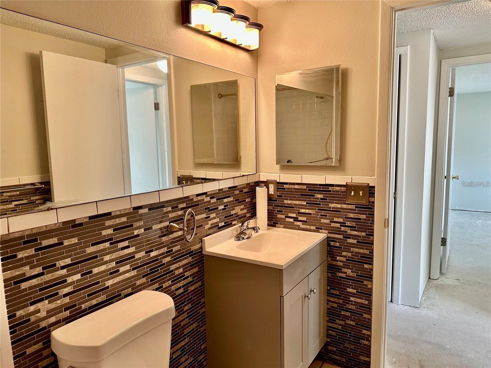 Image 23 of 46 For 4930 Getner Street 0