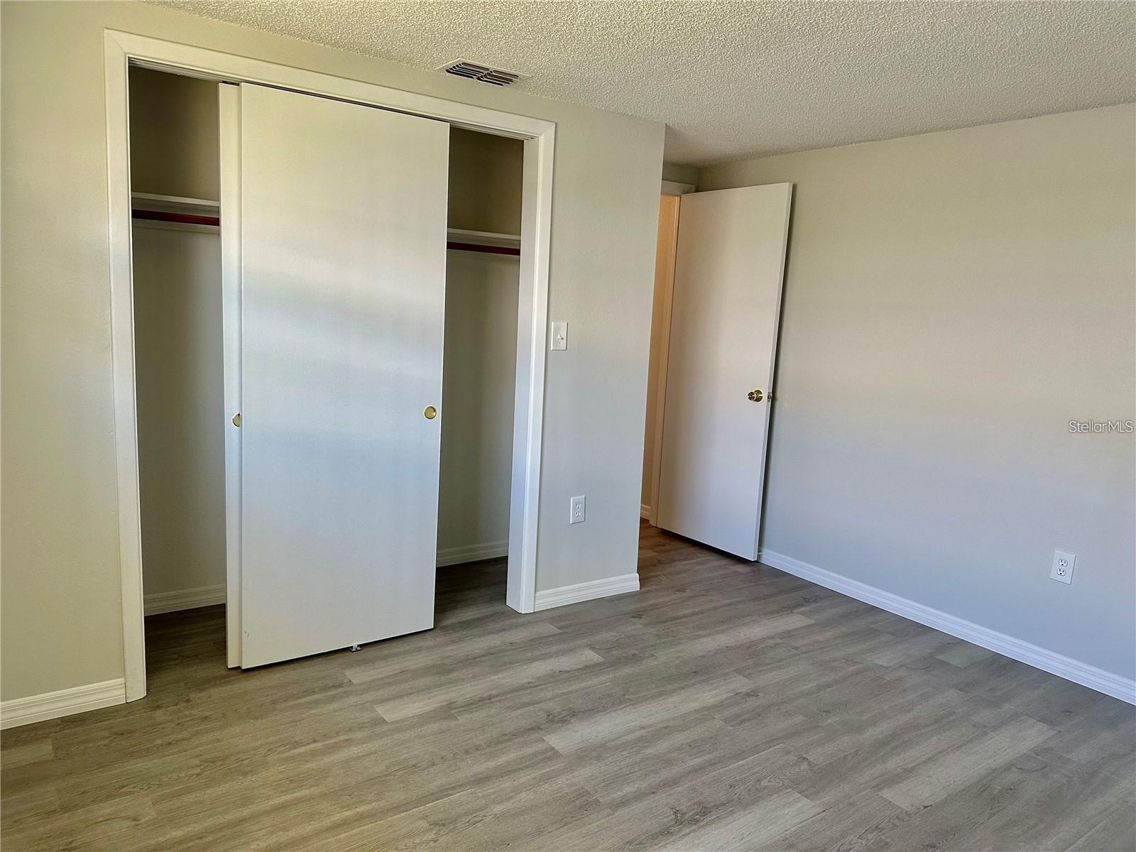 Image 32 of 46 For 4930 Getner Street 0