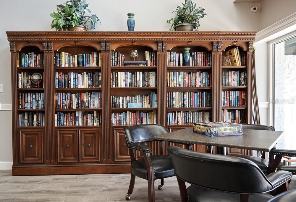 Image 10 of 44 For 3249 Beneva Road 204