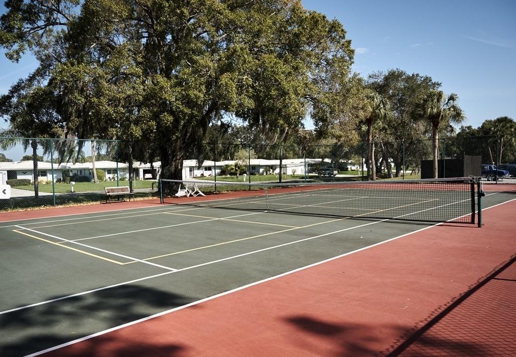 Image 7 of 44 For 3249 Beneva Road 204