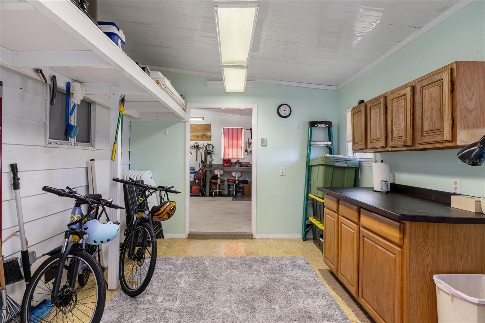 Image 31 of 41 For 9256 Salisbury Drive