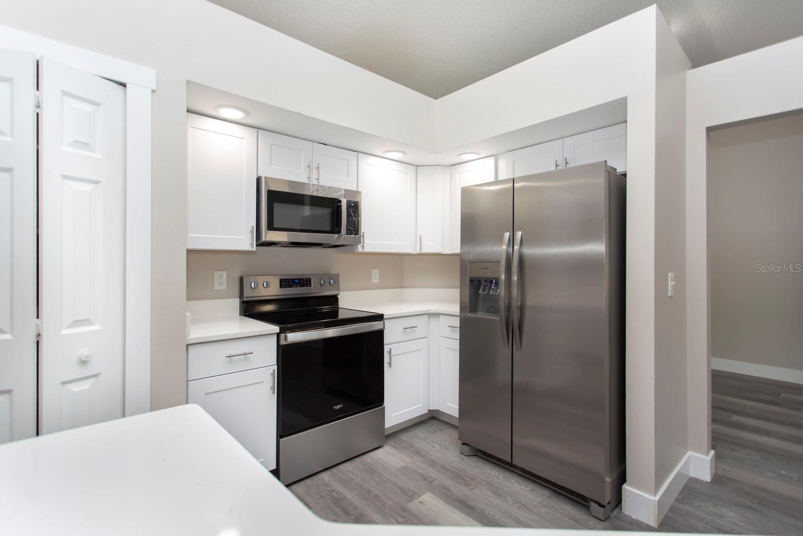 Image 17 of 45 For 5405 Queen Victoria Drive