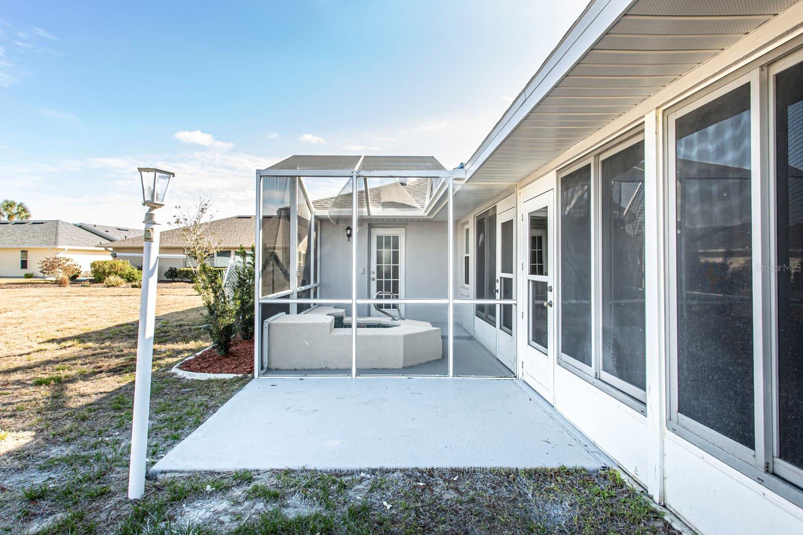 Image 40 of 45 For 5405 Queen Victoria Drive